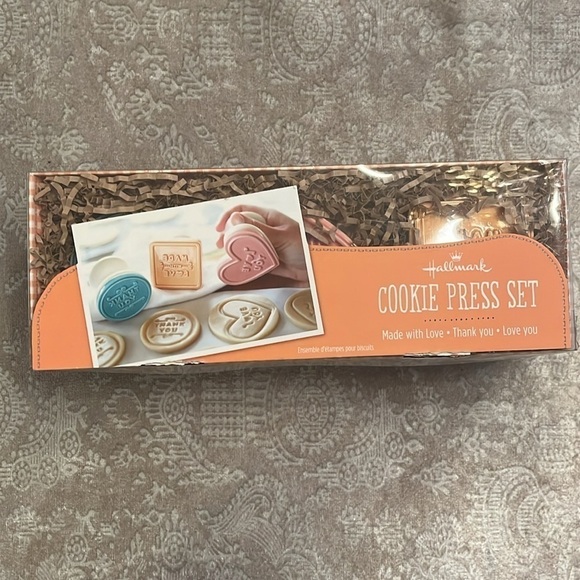 Brand New Hallmark Cookie Press Set of 3 Shortbread Recipe Thank You Love You - Picture 11 of 11